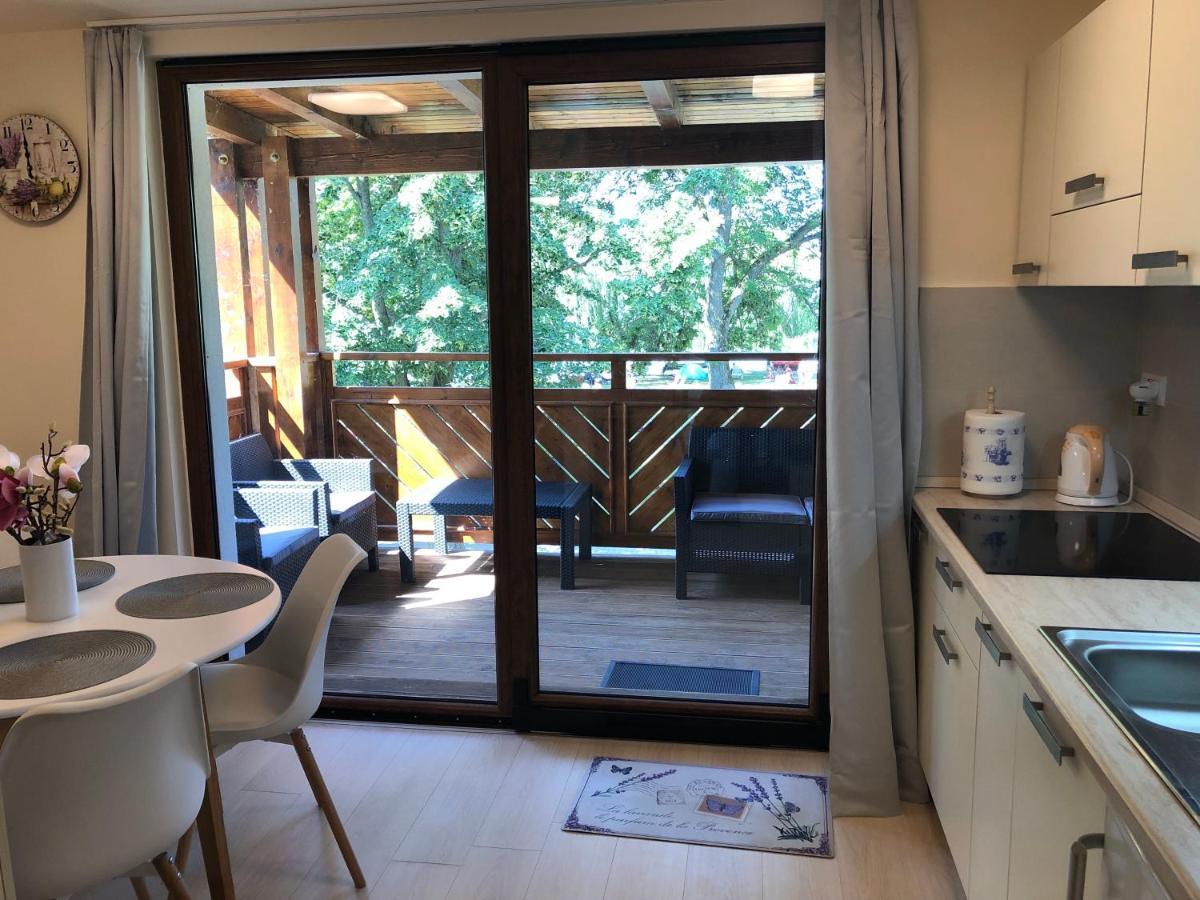 Beachfront Studio Apartman Lejlighedshotel Balatonfůzfő Eksteriør billede