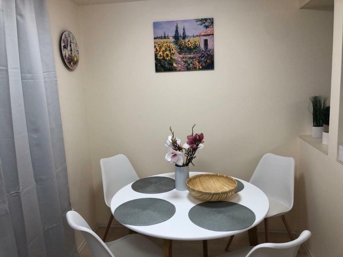 Beachfront Studio Apartman Lejlighedshotel Balatonfůzfő Eksteriør billede