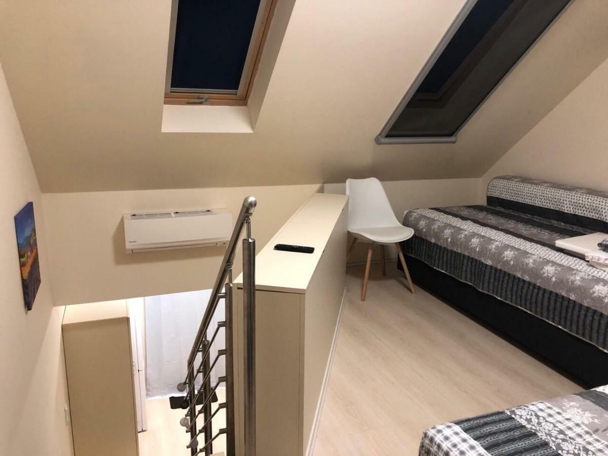 Beachfront Studio Apartman Lejlighedshotel Balatonfůzfő Eksteriør billede